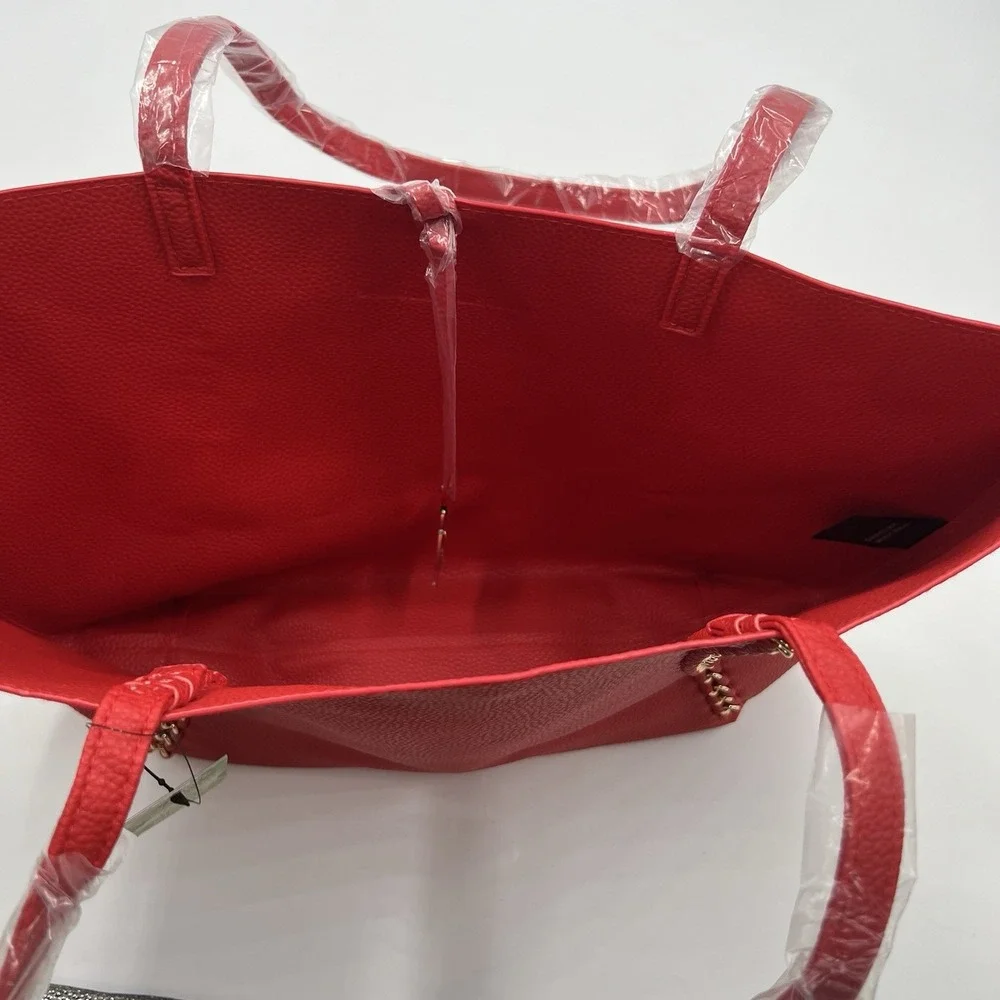 Badgley Mischka Red Vegan Leather Decorative Chain Tote Bag BMH-015‎ NEW
